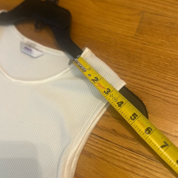 Alia Ribbed Cream Tank Top - Picture 7 of 8